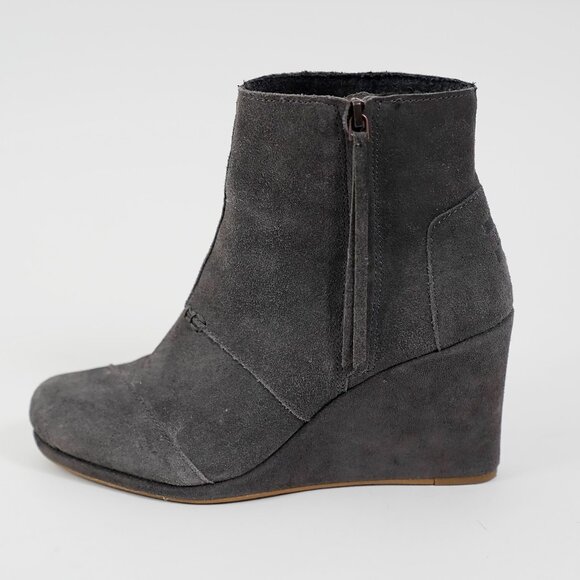 Toms Desert Wedge Grey Suede Side Zip High Ankle Boots Booties, Like New, Sz 8.5 - Picture 1 of 10